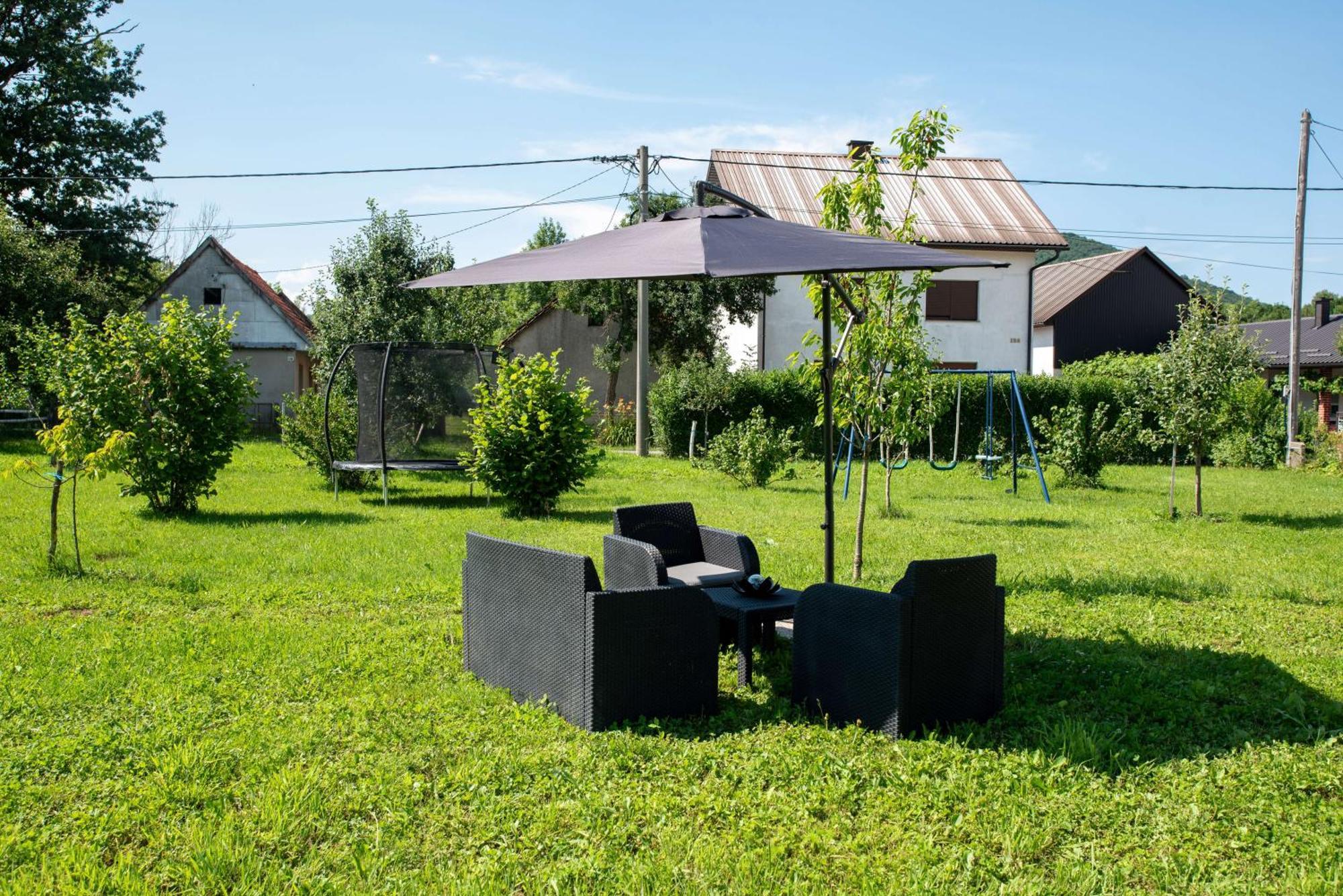 Kuca Za Odmor Boki Villa กอสปิช ภายนอก รูปภาพ